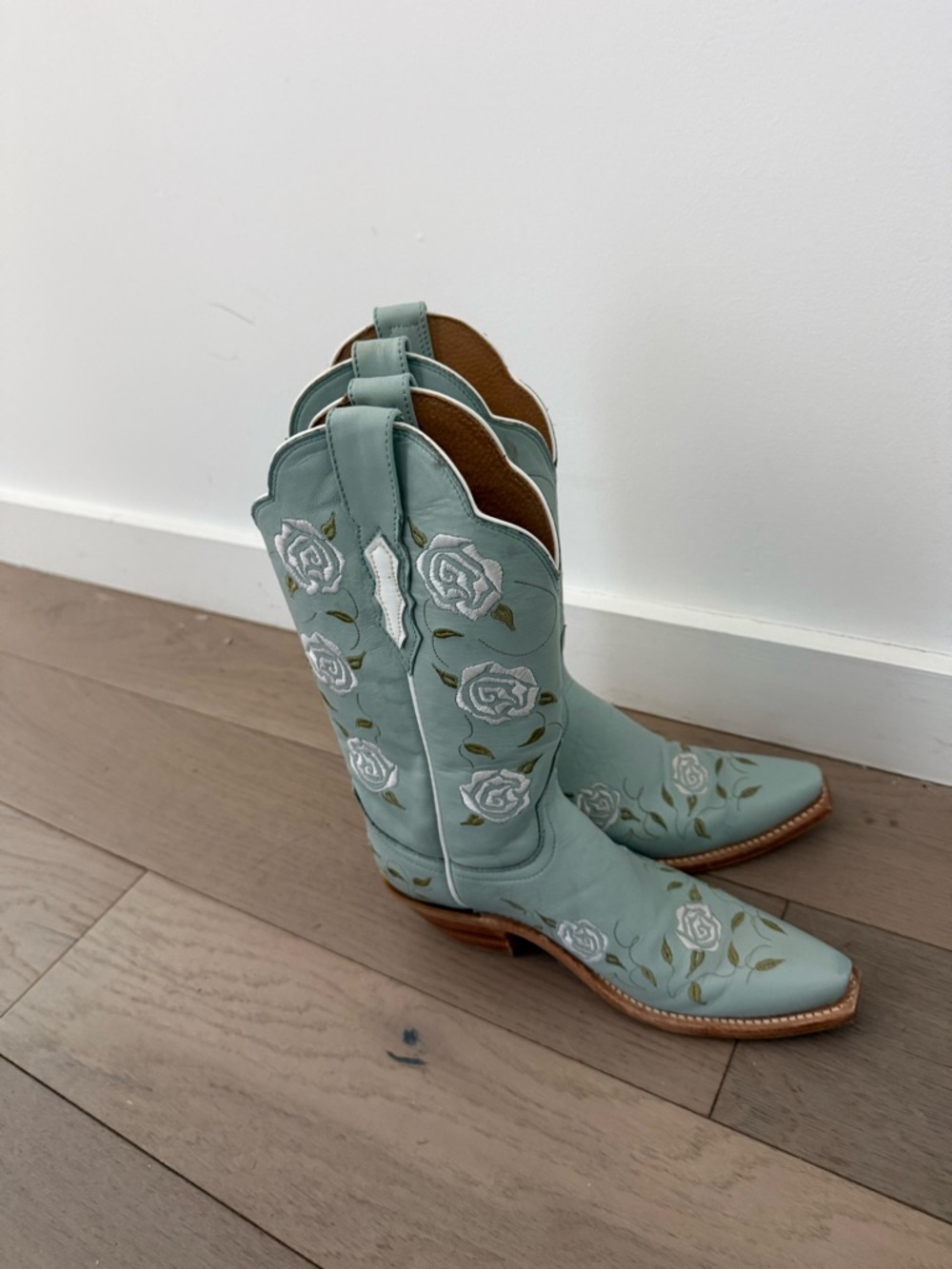 Lucchese floral cowboy boots - Picture 3 of 7